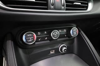 ALFA ROMEO Stelvio usata 12