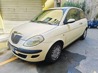 LANCIA Ypsilon usata, con Airbag