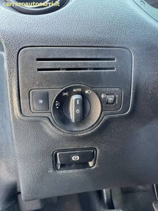 MERCEDES-BENZ Vito usata, con Bluetooth