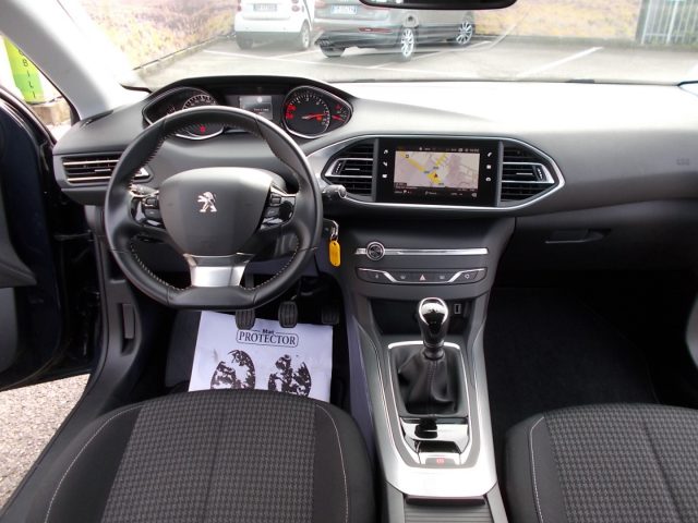 PEUGEOT 308 usata, con Cerchi in lega