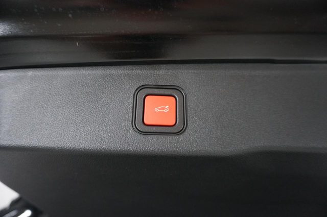 JEEP Avenger usata, con Fari LED