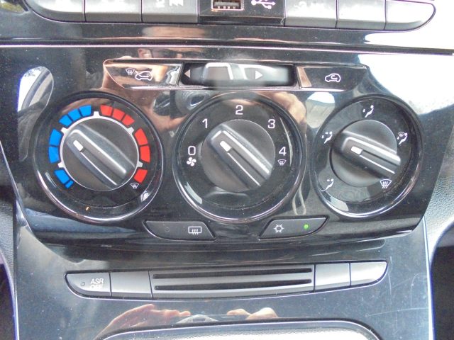 LANCIA Ypsilon usata 27