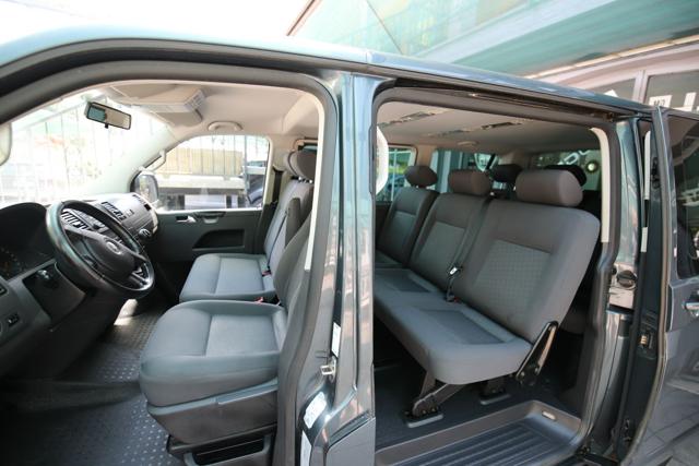VOLKSWAGEN Caravelle usata, con Airbag