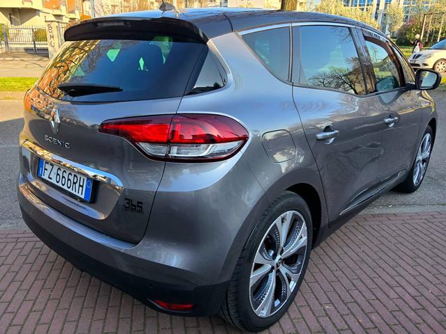 RENAULT Scenic usata, con Autoradio