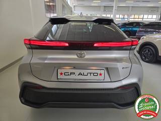 TOYOTA C-HR usata, con Autoradio