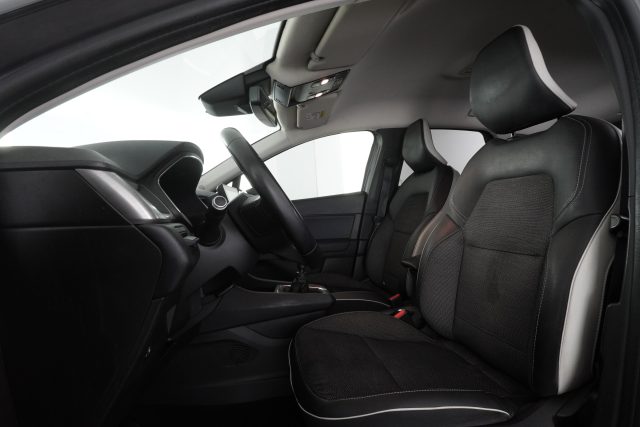 RENAULT Captur usata 8