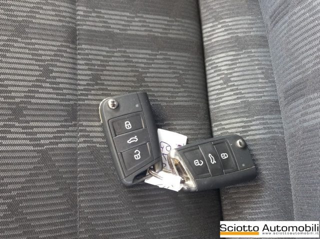 VOLKSWAGEN T-Roc usata, con Sensori di parcheggio posteriori