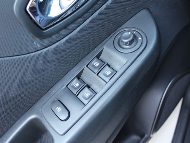 RENAULT Captur usata, con Luci diurne LED