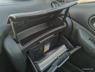 TOYOTA Yaris usata 27