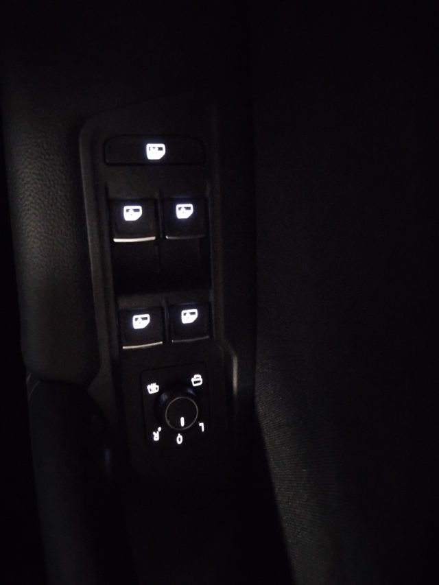 VOLKSWAGEN Tiguan usata, con Telecamera per parcheggio assistito