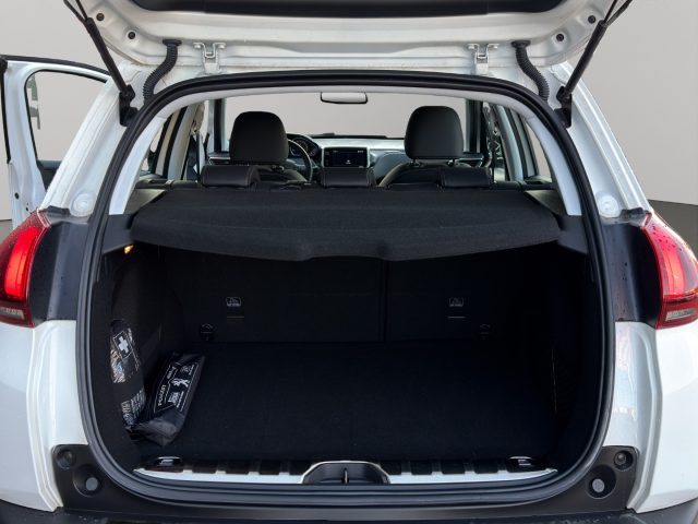 PEUGEOT 2008 usata, con Specchietti laterali elettrici