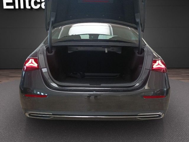 MERCEDES-BENZ E 220 usata, con Volante in pelle