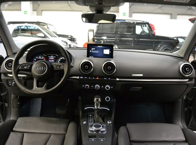AUDI A3 usata, con Alzacristalli elettrici