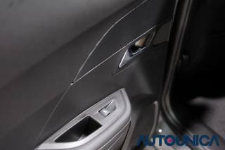 PEUGEOT 2008 usata, con Sistema di avviso di distanza