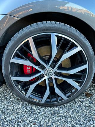 VOLKSWAGEN Golf GTI usata, con Interni in pelle
