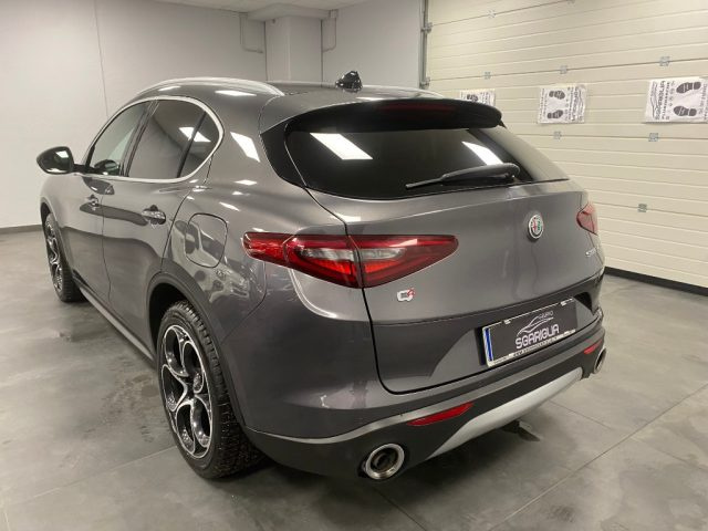 ALFA ROMEO Stelvio usata, con Specchietti laterali elettrici