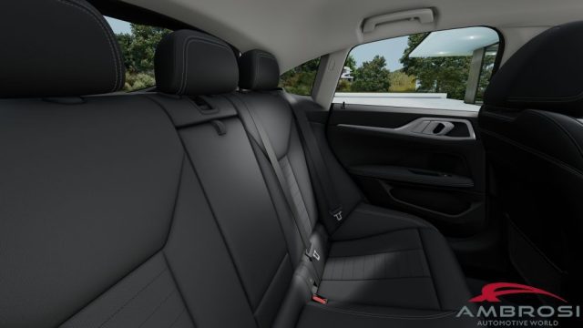 BMW i4 usata 10