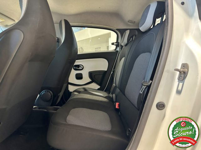 RENAULT Twingo usata, con Touch screen
