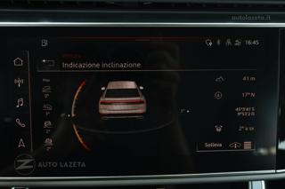 AUDI Q8 usata, con Sistema di parcheggio automatico