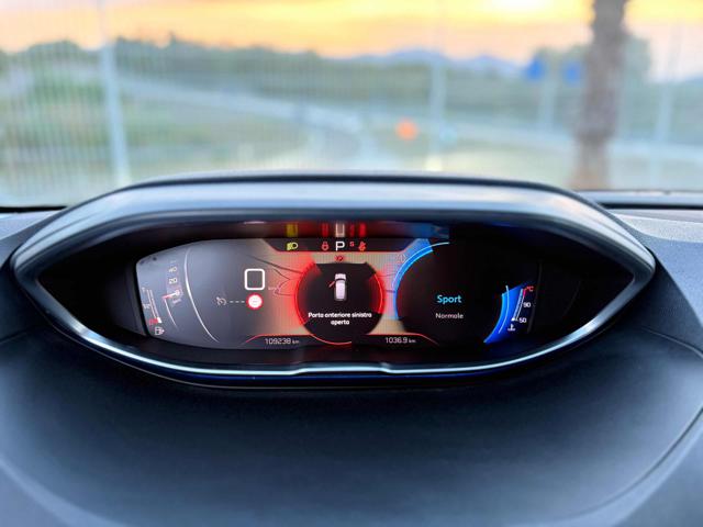 PEUGEOT 3008 usata, con Interni in pelle