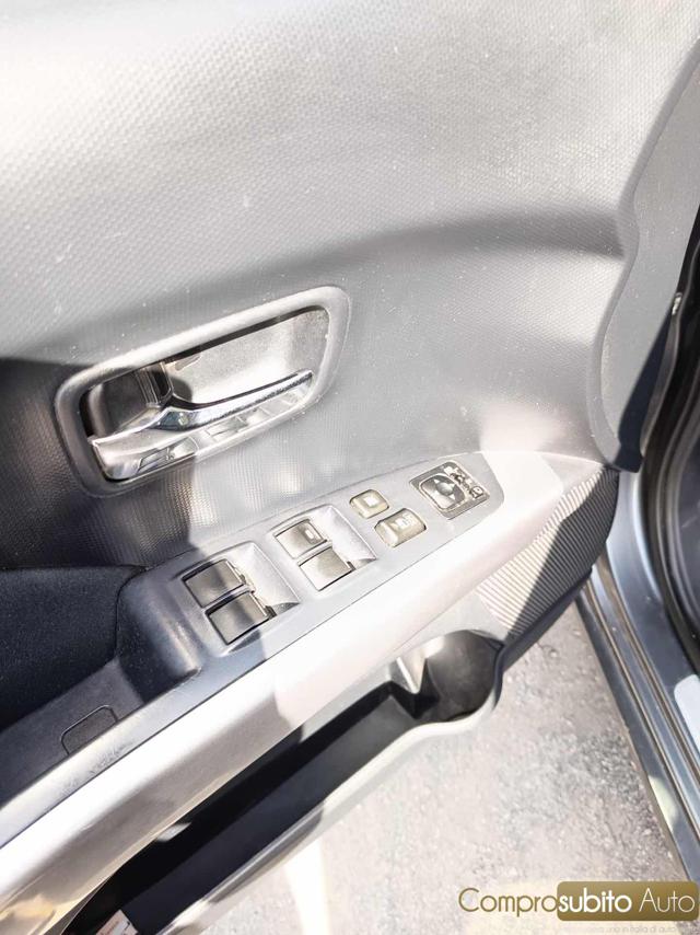 MITSUBISHI Outlander usata, con Servosterzo