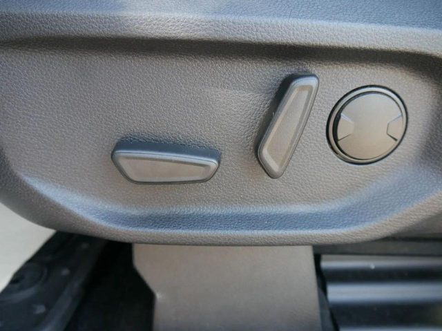 VOLKSWAGEN Amarok usata, con ESP