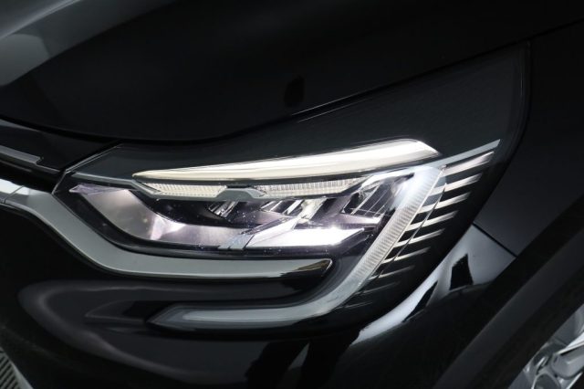 RENAULT Captur usata 8
