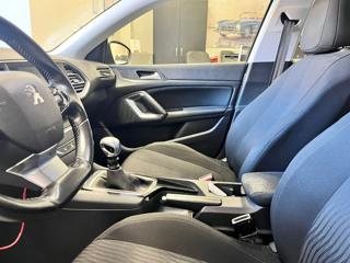 PEUGEOT 308 usata, con Autoradio
