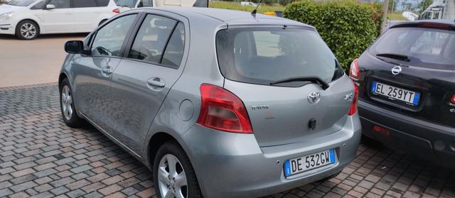TOYOTA Yaris usata, con Airbag laterali