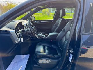 PORSCHE Cayenne usata, con Autoradio