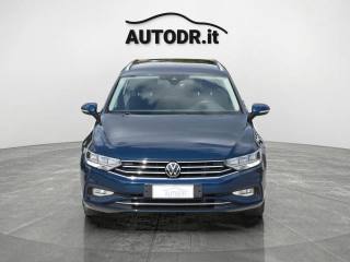 VOLKSWAGEN Passat Variant usata, con Fendinebbia