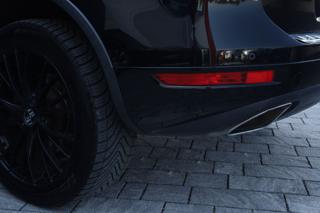VOLKSWAGEN Touareg usata, con Hill holder