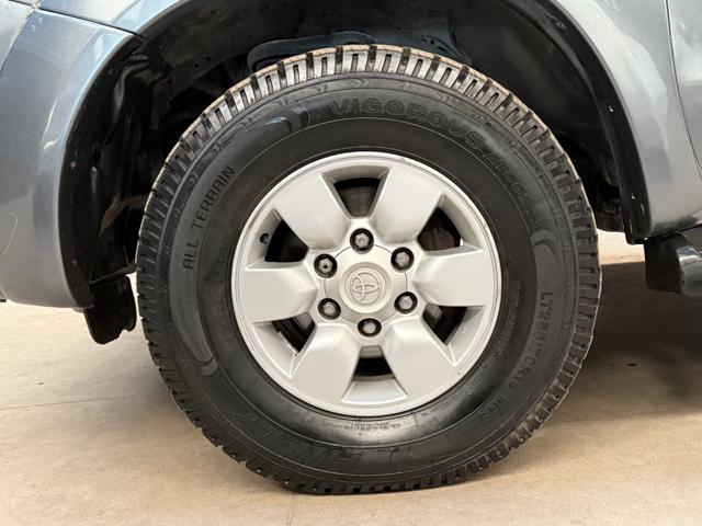 TOYOTA Hilux usata, con Luci diurne