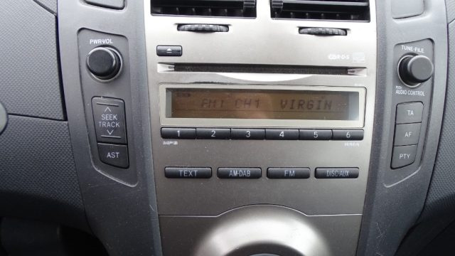 TOYOTA Yaris usata 96