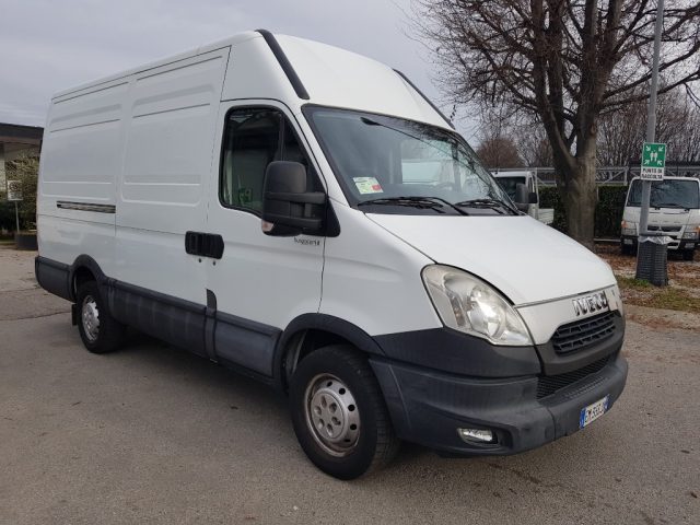 IVECO Daily usata, con Airbag