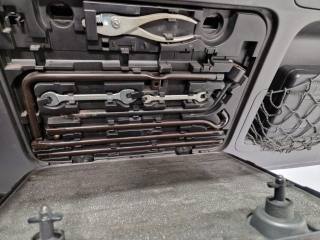 TOYOTA Land Cruiser usata, con Bracciolo