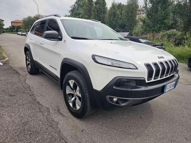JEEP Cherokee usata, con Autoradio