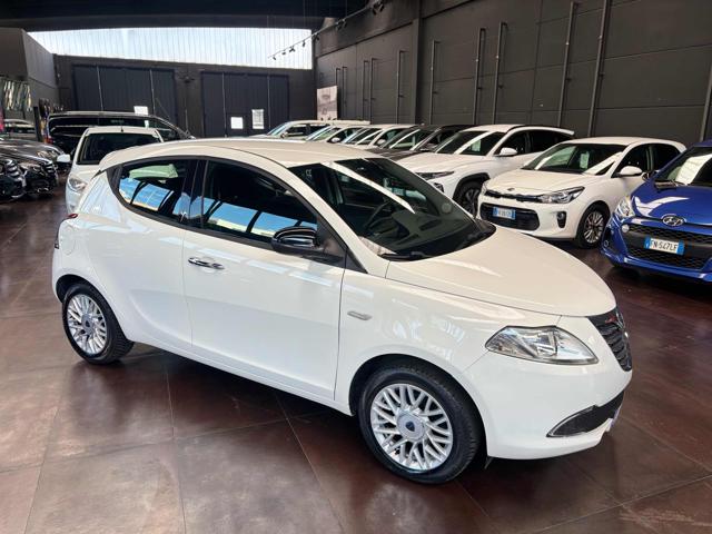 LANCIA Ypsilon usata, con ABS