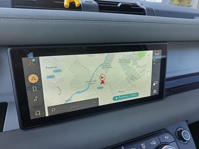 LAND ROVER Defender usata, con Controllo automatico clima