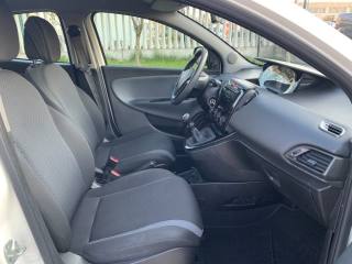 LANCIA Ypsilon usata, con Fendinebbia