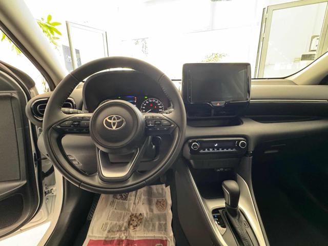 TOYOTA Yaris usata, con Cruise Control