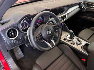 ALFA ROMEO Stelvio usata, con Sedile posteriore sdoppiato