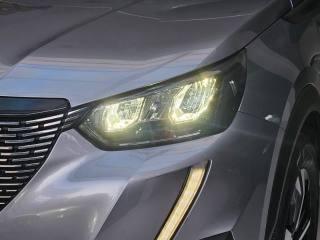 PEUGEOT 2008 usata, con Airbag