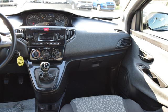 LANCIA Ypsilon usata, con ESP