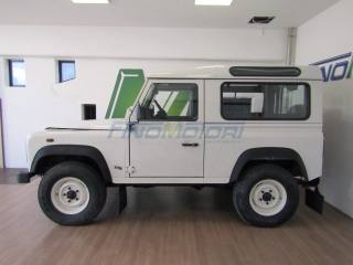 LAND ROVER Defender usata, con Bracciolo