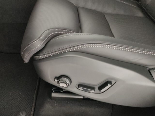 VOLVO XC60 usata, con Tettuccio apribile