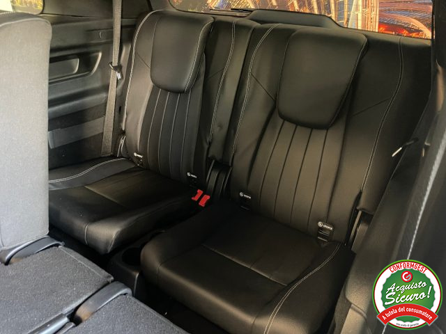 MERCEDES-BENZ GLB 200 usata, con Sistema di navigazione