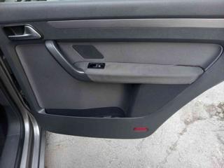 VOLKSWAGEN Touran usata 22