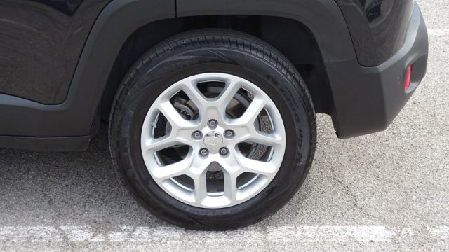 JEEP Renegade usata, con USB
