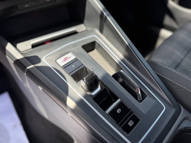 VOLKSWAGEN Golf usata, con Bluetooth